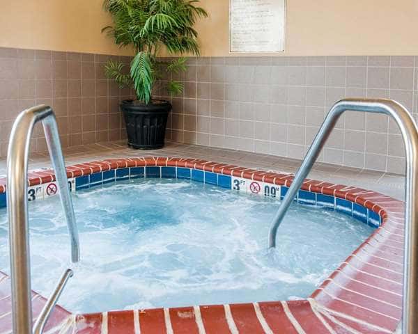 In-room hot tub at Comfort Suites French Lick in French Lick, IN
