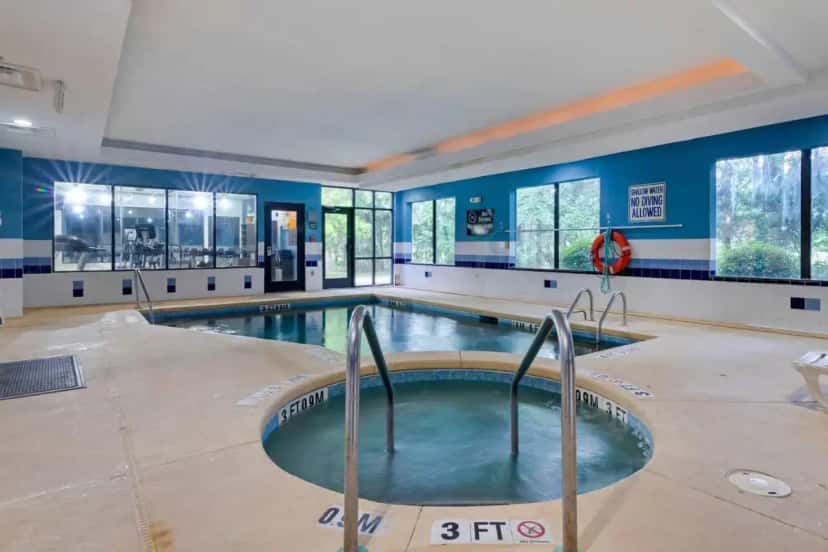 In-room hot tub at Comfort Suites near MCS Beaufort in Beaufort, SC