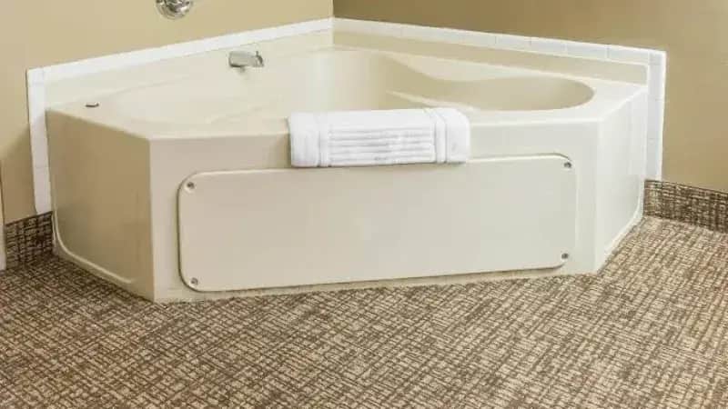 Comfort Suites Savannah North — suite