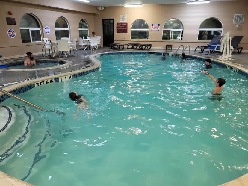 Shared indoor hot tub at Comfort Suites The Colony - Plano West