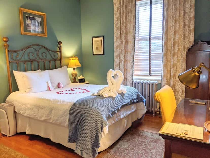 In-room jacuzzi tub at Cornerstone Bed & Breakfast in Philadelphia, PA