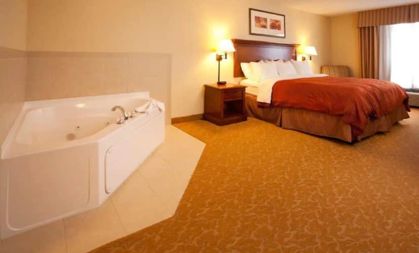 Country Inn & Suites by Radisson, Baltimore North, MD hotel photo 1 in Rosedale, Maryland