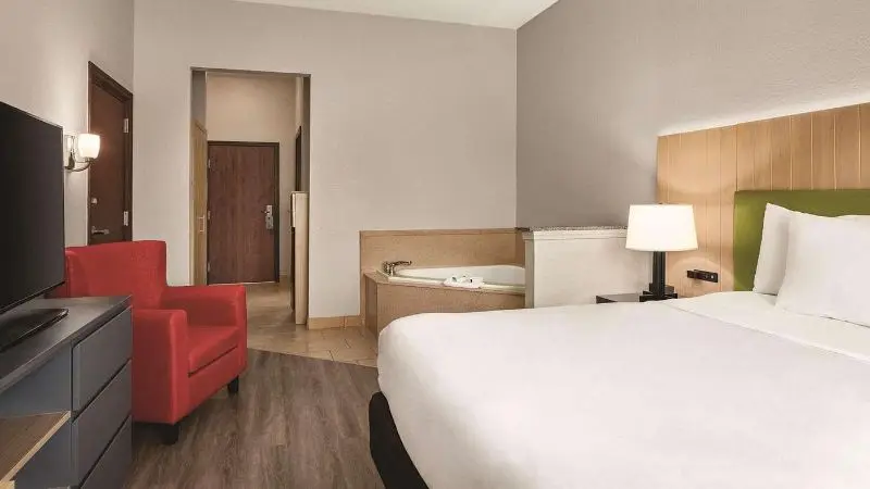 Country Inn & Suites by Radisson, Byram/Jackson South, MS hotel photo 1 in Byram, Mississippi