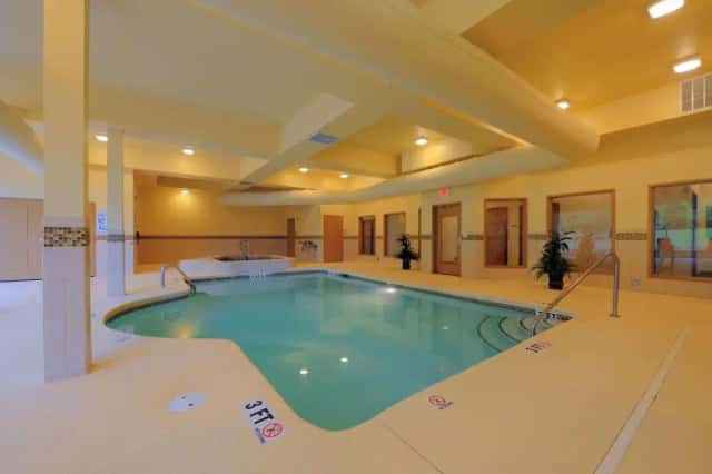 Country Inn & Suites by Radisson, Columbia at Harbison, SC — guest room