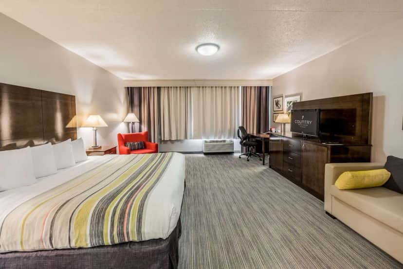 Country Inn & Suites by Radisson, Cookeville, TN — guest room