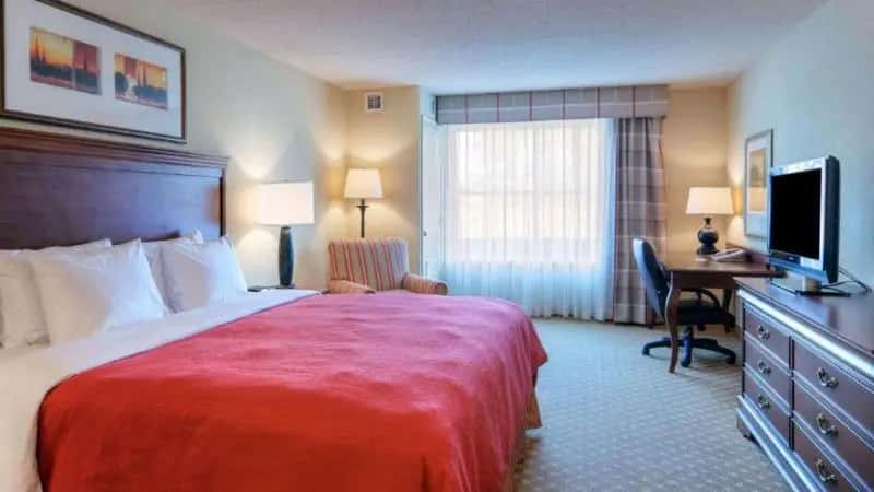 In-room hot tub at Country Inn & Suites by Radisson, Fredericksburg, VA in Fredericksburg, VA
