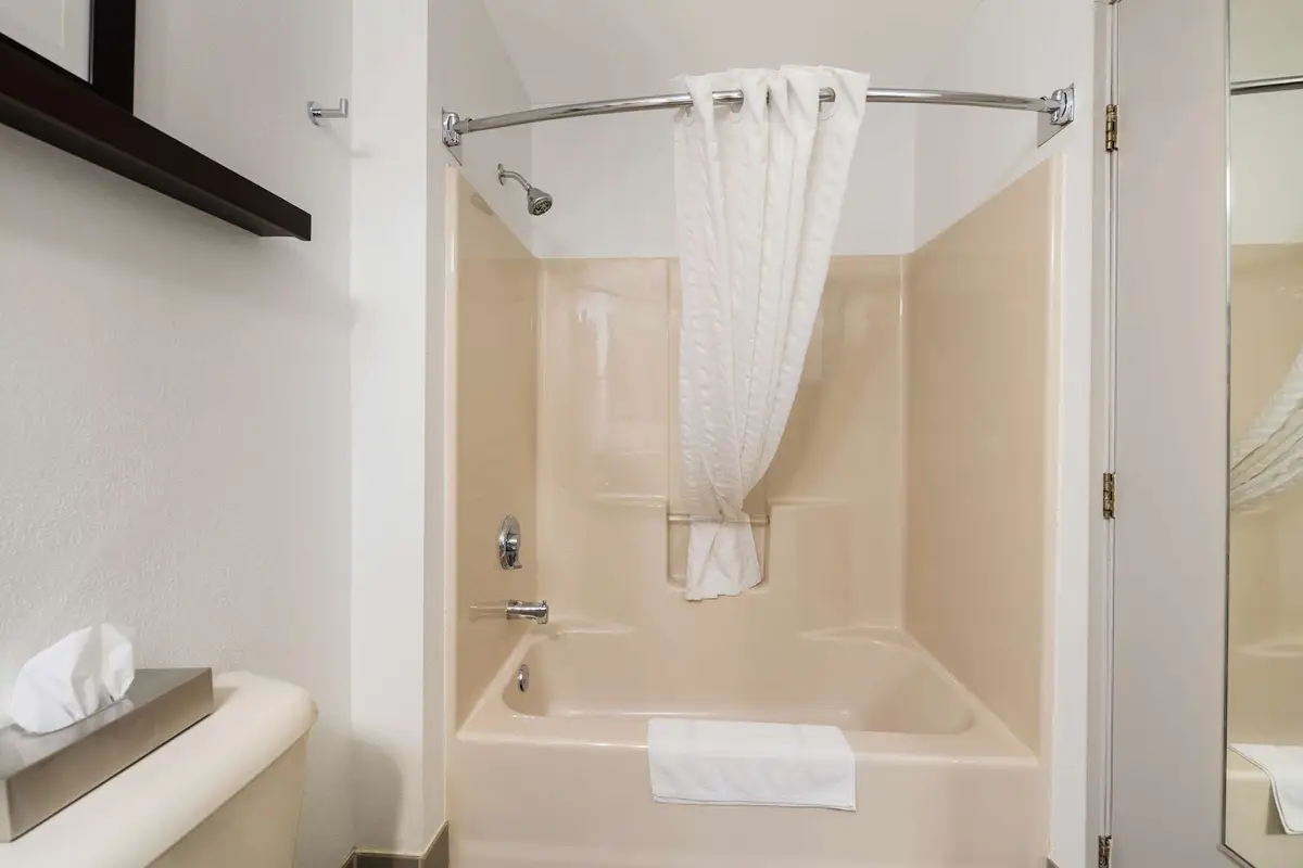 Hotels in Freeport with a jacuzzi in the room