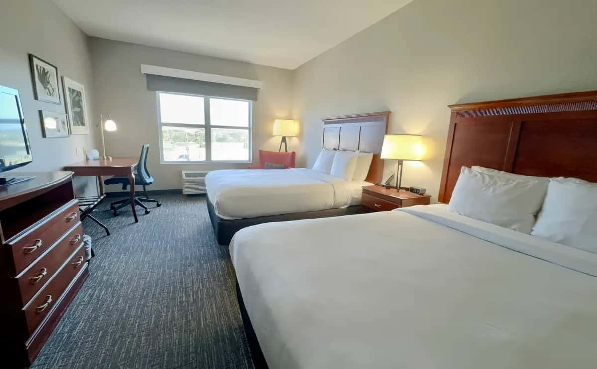 Country Inn & Suites by Radisson, Harrisonburg, VA — pool