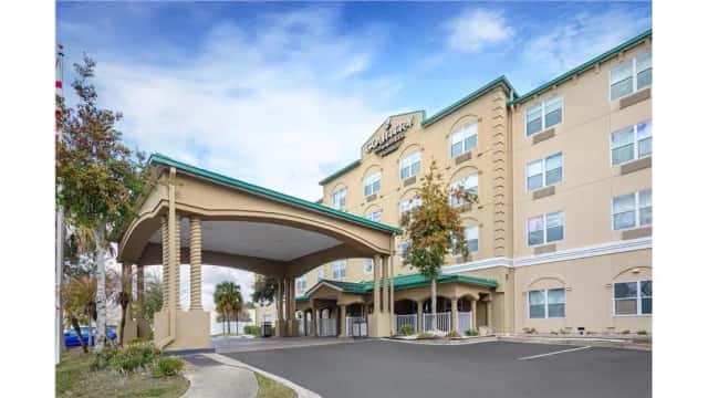Country Inn & Suites by Radisson, Jacksonville, FL — guest room