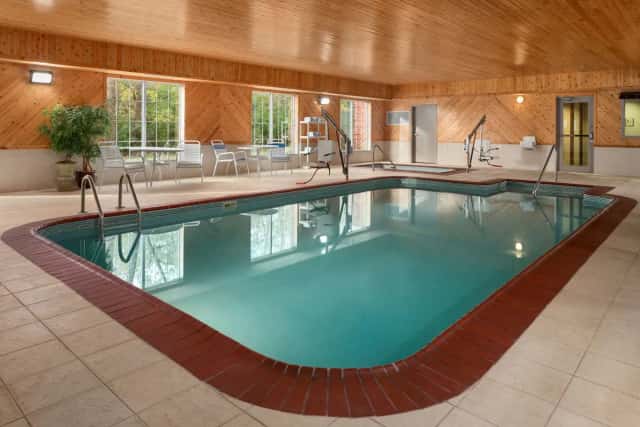 Country Inn & Suites by Radisson, Lima, OH — guest room