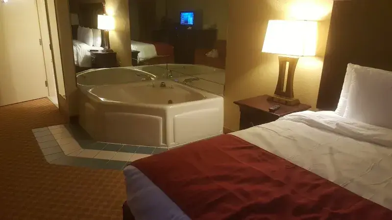 In-room hot tub at Country Inn & Suites by Radisson, Rock Hill, SC in Rock Hill, SC