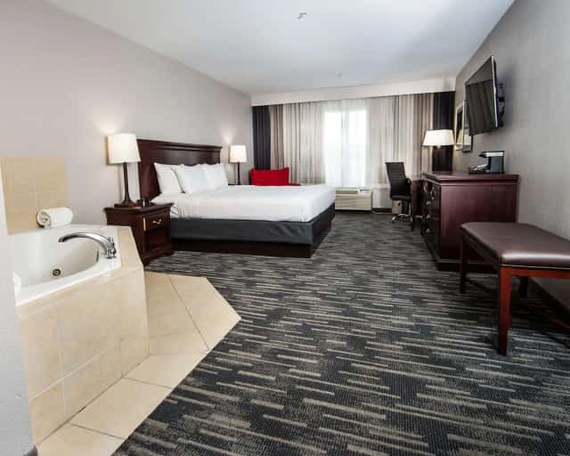 Jetted bathtub at Country Inn & Suites by Radisson, Tucson City Center, AZ
