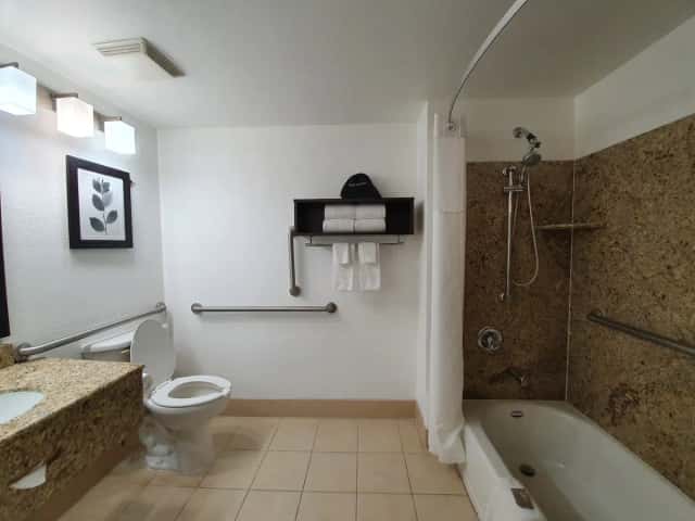 Deep soaking bathtub at Country Inn & Suites by Radisson, Tucson City Center, AZ