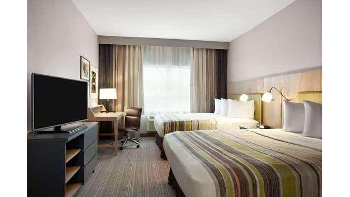 Country Inn & Suites by Radisson, York, PA — guest room