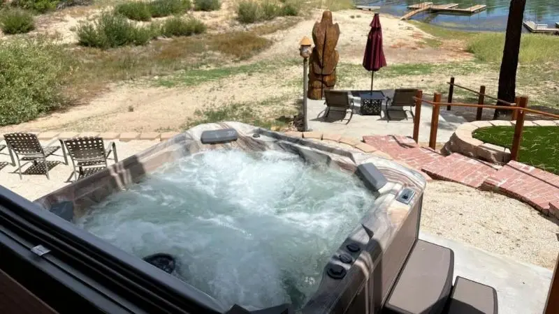 Hotels with jacuzzi in room in Big Bear Lake