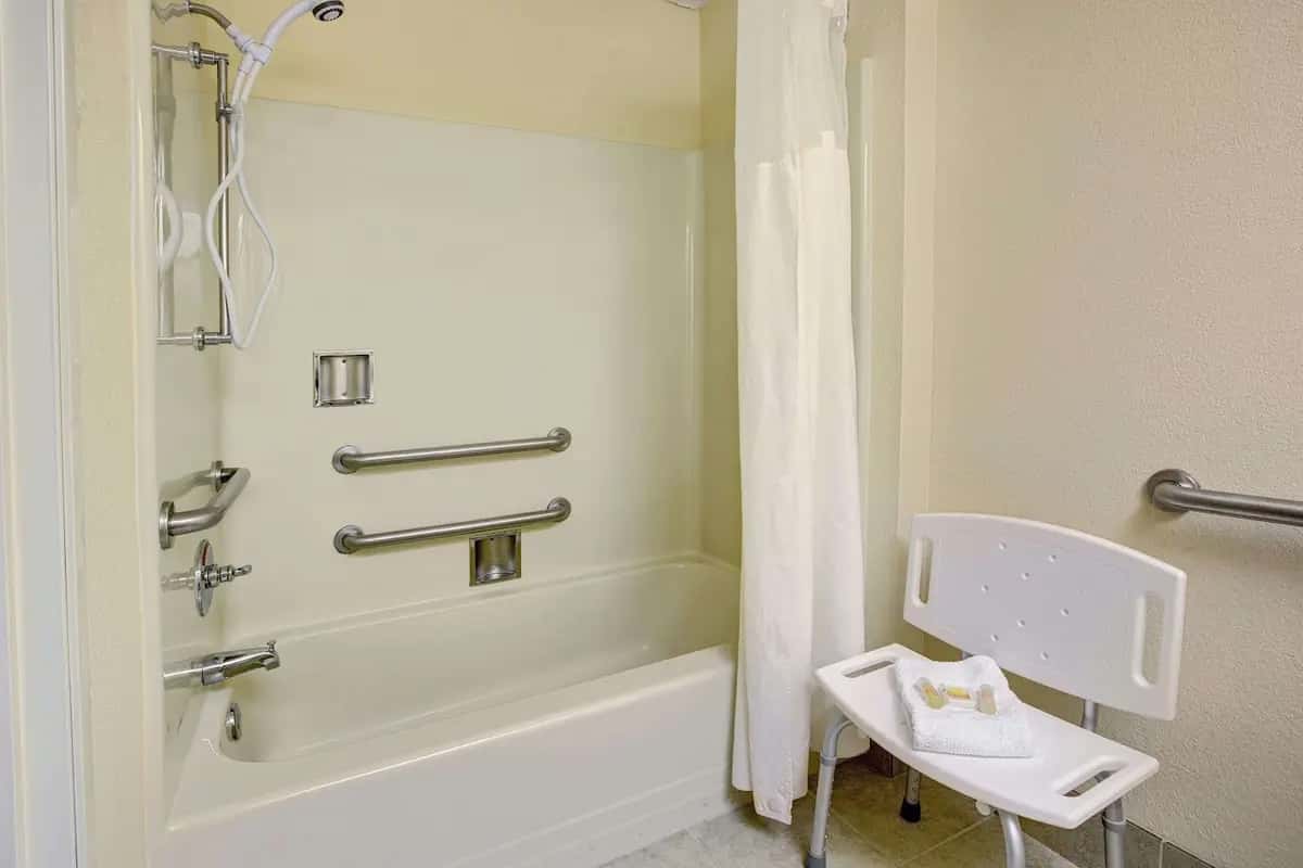 Deep soaking tub at Days Inn & Suites by Wyndham Hickory in Hickory, NC
