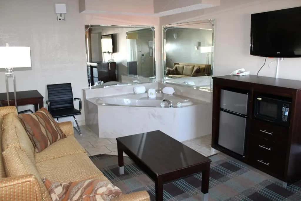 Private in-room jacuzzi in the King Suite with Jetted Tub - Non-Smoking at Days Inn & Suites by Wyndham Springfield on I-44
