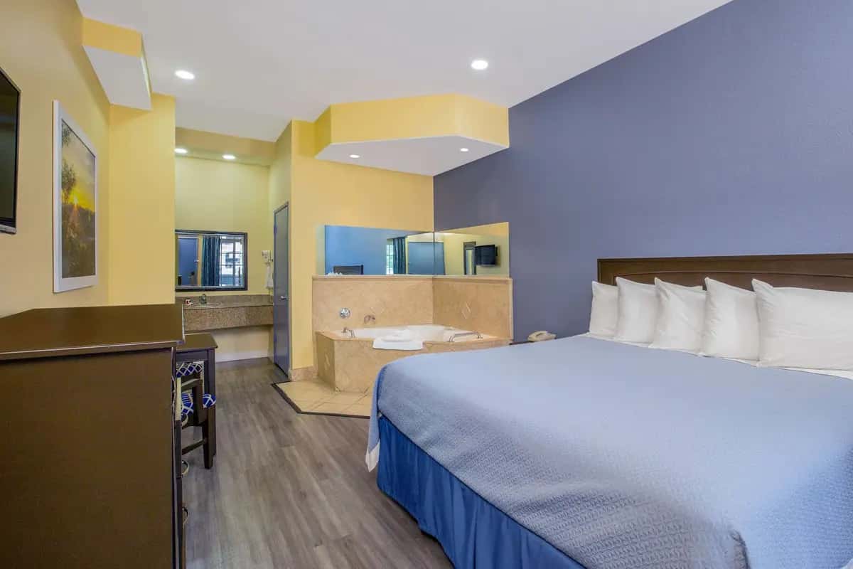 In-room hot tub at Days Inn by Wyndham Banning Casino/Outlet Mall in Banning, CA