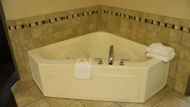 In-room hot tub at Days Inn by Wyndham Luray Shenandoah in Luray, VA