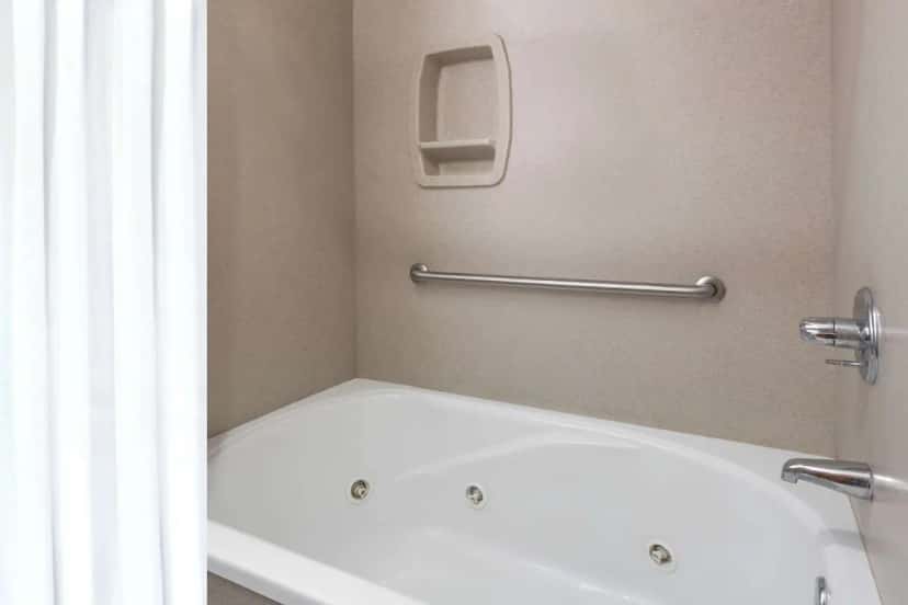 In-room hot tub at Days Inn by Wyndham Sidney in Sidney, NE