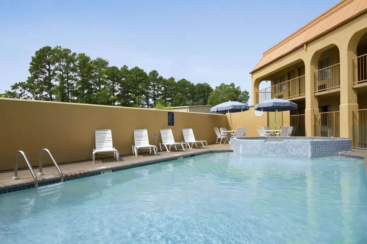 Shared outdoor hot tub at Days Inn by Wyndham Southaven MS