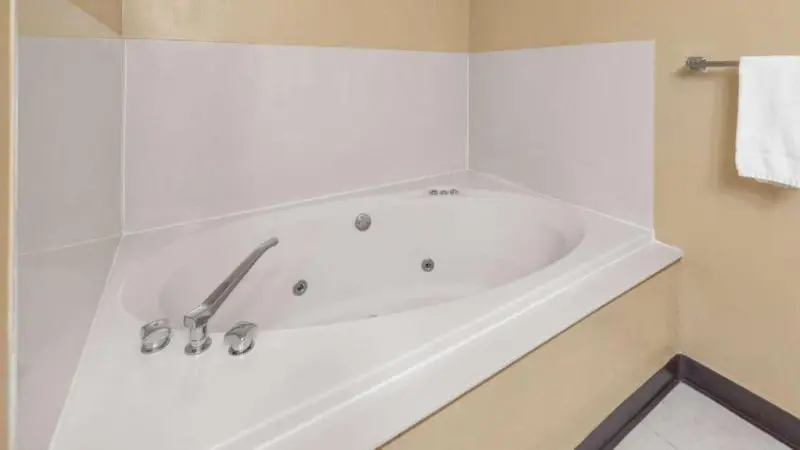In-room hot tub at Days Inn by Wyndham Wauseon in Wauseon, OH