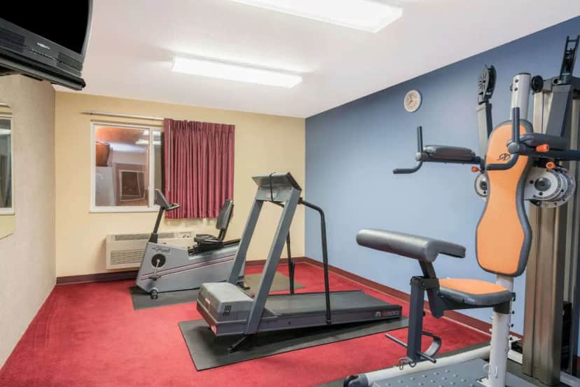 Days Inn by Wyndham West-Eau Claire hotel photo 1 in Eau Claire, Wisconsin