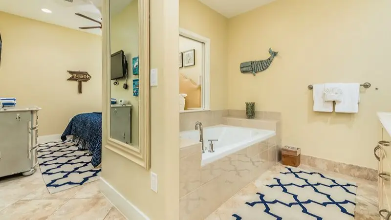 In-room hot tub at Diamond Beach in Galveston, TX