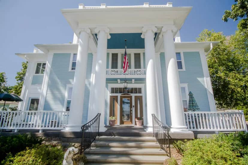 Dickey House Bed and Breakfast hotel photo 1 in Marshfield, Missouri