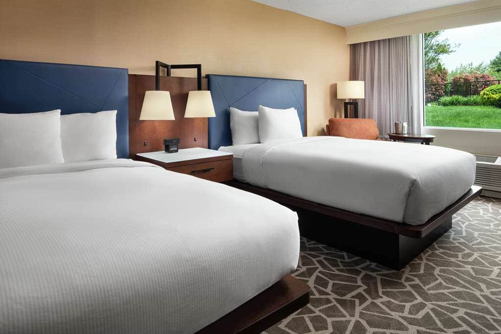DoubleTree by Hilton Hotel Annapolis — guest room