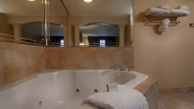 Jetted bathtub at DoubleTree by Hilton Hotel Fayetteville