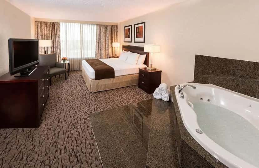 In-room hot tub at DoubleTree by Hilton Hotel Lafayette in Lafayette, LA