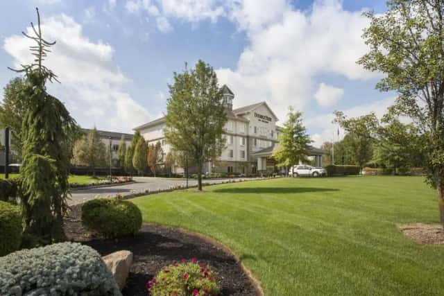DoubleTree by Hilton Hotel Nanuet — guest room