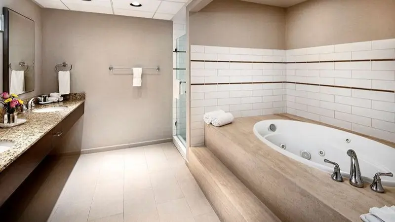 Doubletree By Hilton Hotel Ontario Airport hotel photo 1 in Ontario, California