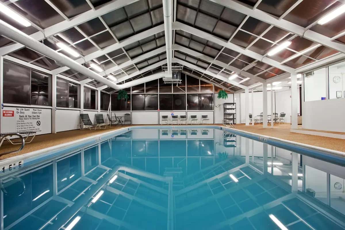 Doubletree By Hilton Hotel Richmond - Midlothian — pool