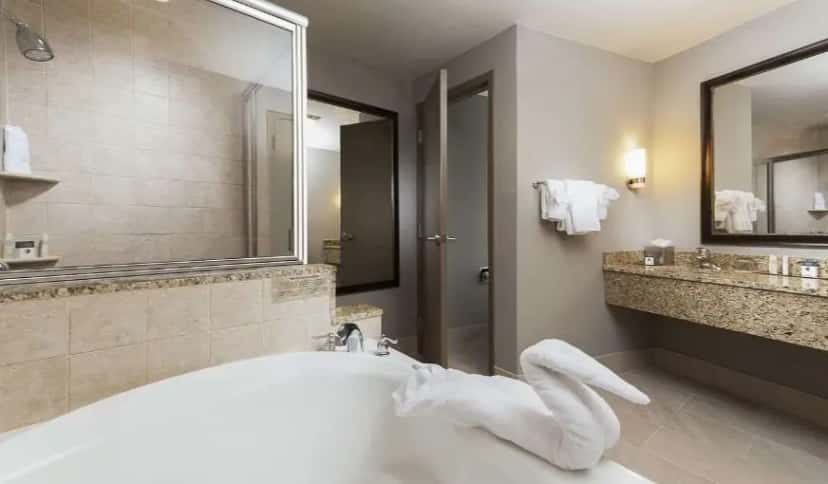 In-room hot tub at DoubleTree by Hilton Hotel West Palm Beach Airport in West Palm Beach, FL