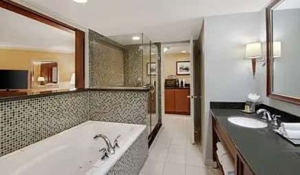 In-room hot tub at DoubleTree by Hilton Stamford in Stamford, CT