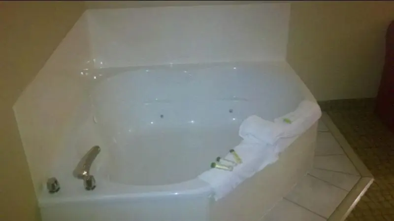 In-room hot tub at DoubleTree Club by Hilton Springdale in Springdale, AR