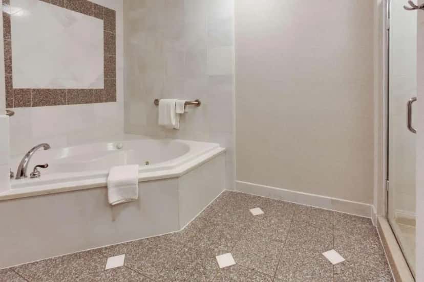 In-room hot tub at Drury Inn & Suites West Des Moines in West Des Moines, IA