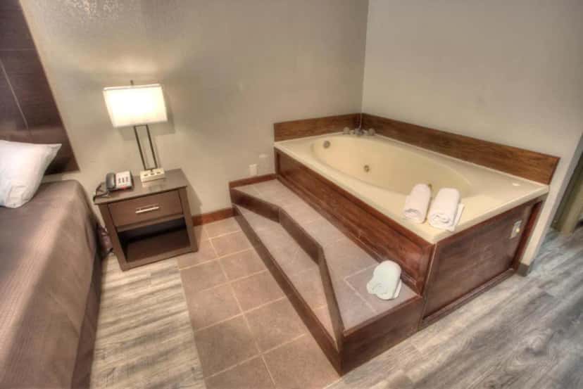 In-room hot tub at Econo Lodge Helen in Helen, GA