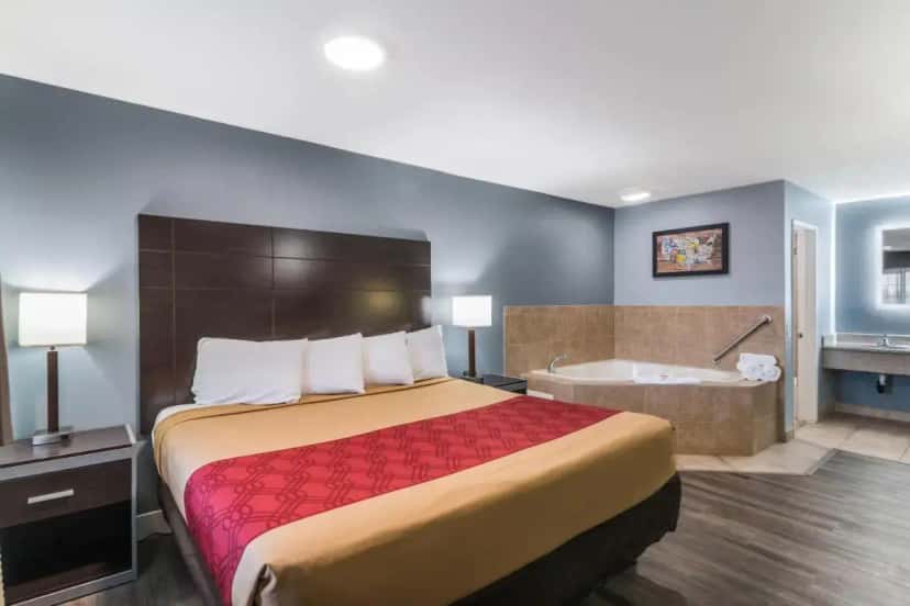 In-room hot tub at Econo Lodge Hesperia - Victorville I-15 in Victorville, CA
