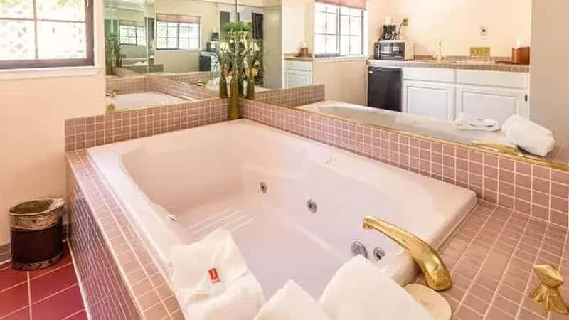 In-room hot tub at Econo Lodge Inn & Suites Heavenly Village Area in South Lake Tahoe, CA