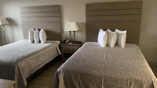 Econo Lodge Inn & Suites Port Arthur Near Sabine Pass — guest room