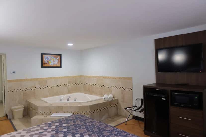 In-room hot tub at Econo Lodge Jefferson Hills Hwy 51 in Clairton, PA