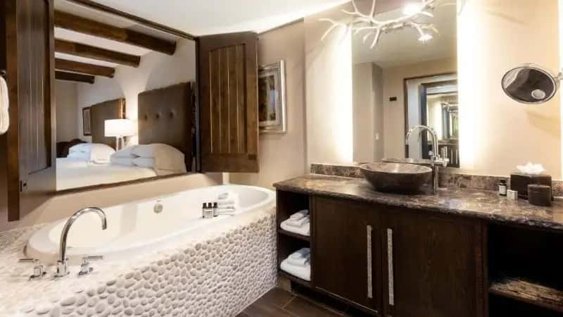 In-room hot tub at El Monte Sagrado in Taos, NM