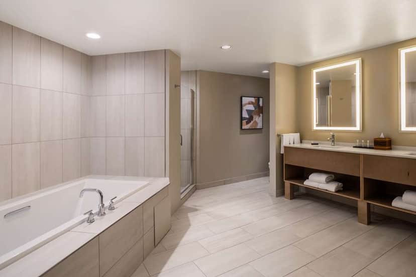 Deep soaking bathtub at Embassy Suites by Hilton Albuquerque