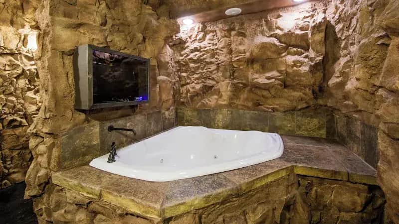Eureka Springs Treehouses hotel photo 1 in Eureka Springs, Arkansas