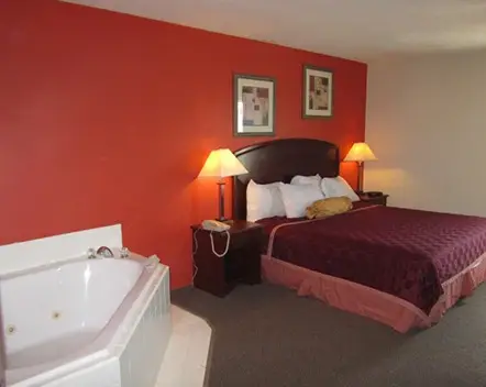 In-room hot tub at Executive Inn and Suites Wichita Falls in Wichita Falls, TX