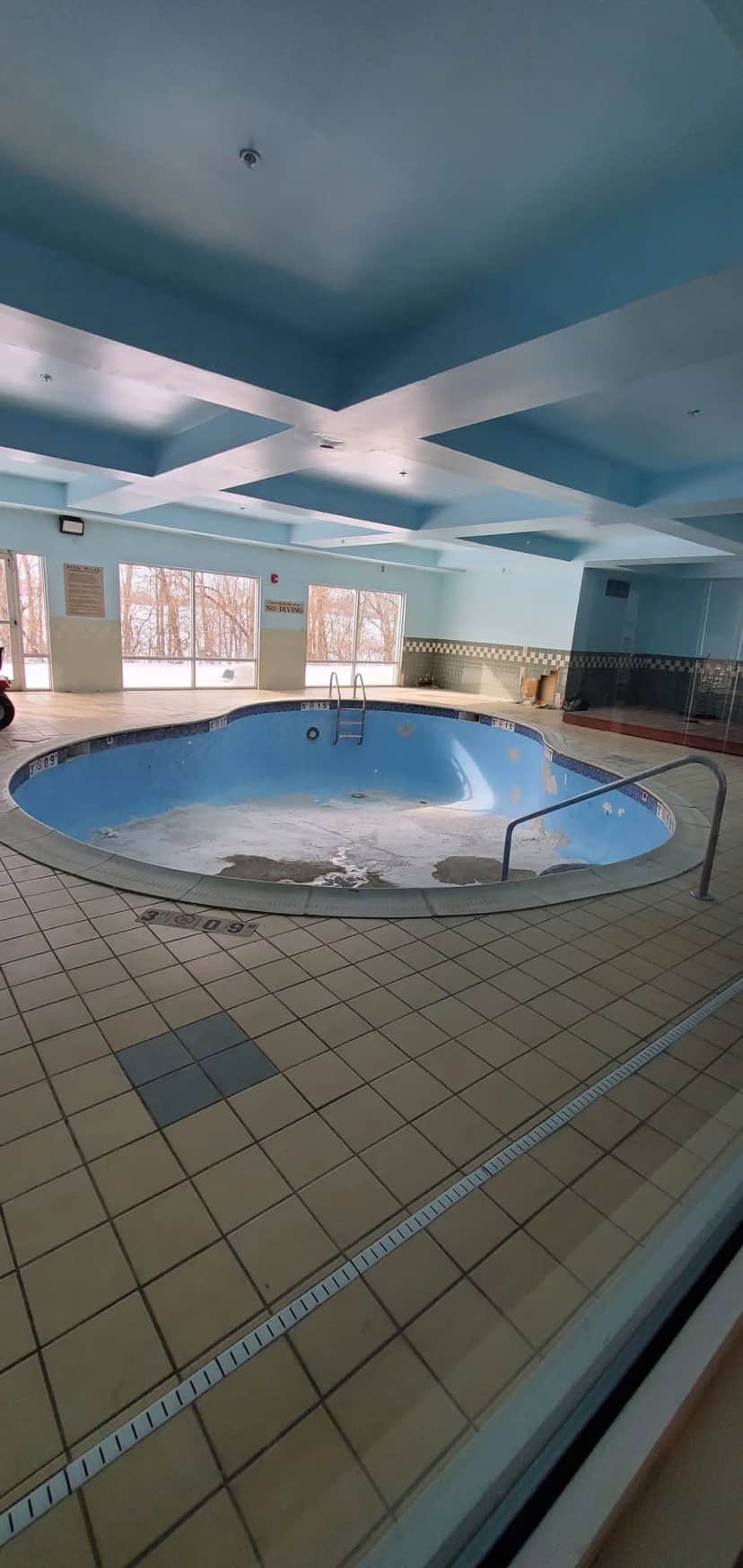 Shared indoor hot tub at FairBridge Inn and Suites Marion