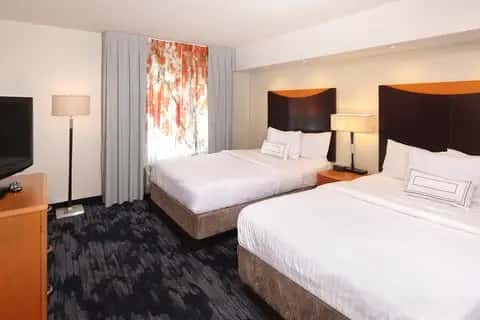 In-room hot tub at Fairfield Inn & Suites Millville Vineland in Millville, NJ